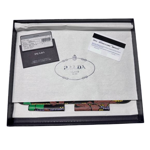 New Auth. Prada Saffiano Leather Floral IPad Tablet Case Holder Full Inclusion - Picture 6 of 7